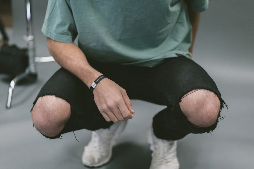 Photo ripped jeans